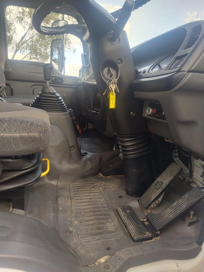 2007 ISUZU FSR F3 700 LONG 6 SP MANUAL C/CHAS