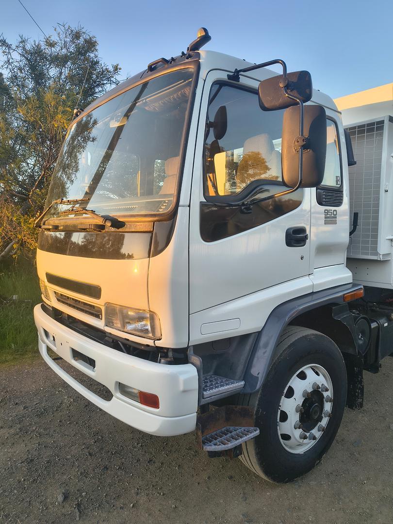 2006 ISUZU FVD FY 950 HEAVY DUTY AUTO 6 SP AUTOMATIC + O/DRIVE C/CHAS