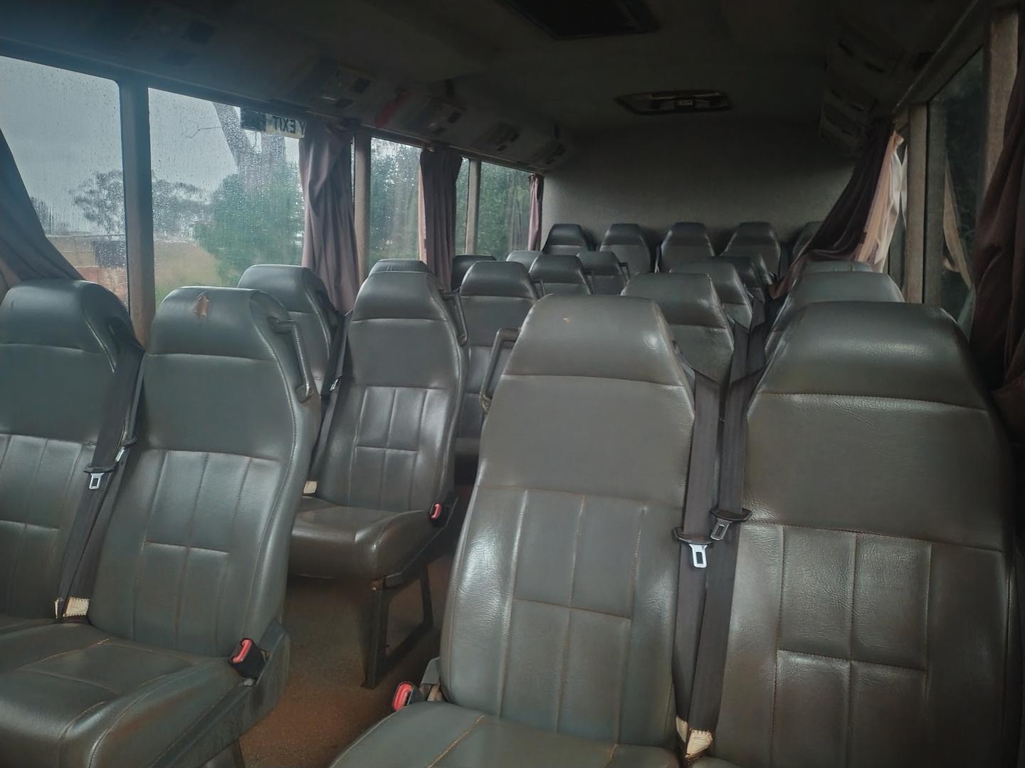 2013 ISUZU FTS 800 4X4 AUTOMATIC BUS