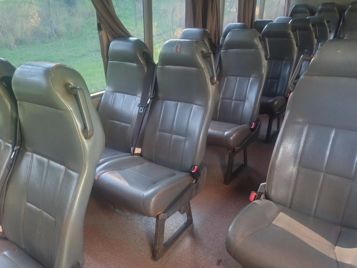 2013 ISUZU FTS 800 4X4 AUTOMATIC BUS