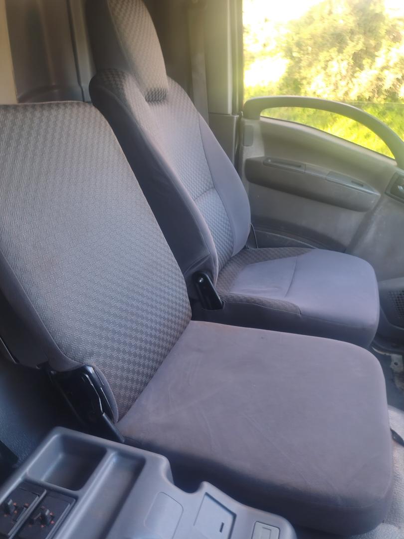 2013 ISUZU FTS 800 4X4 AUTOMATIC BUS