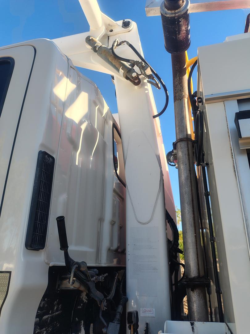 2010 ISUZU FTS 800 (4x4) AUTOMATIC CREW C/CHAS
