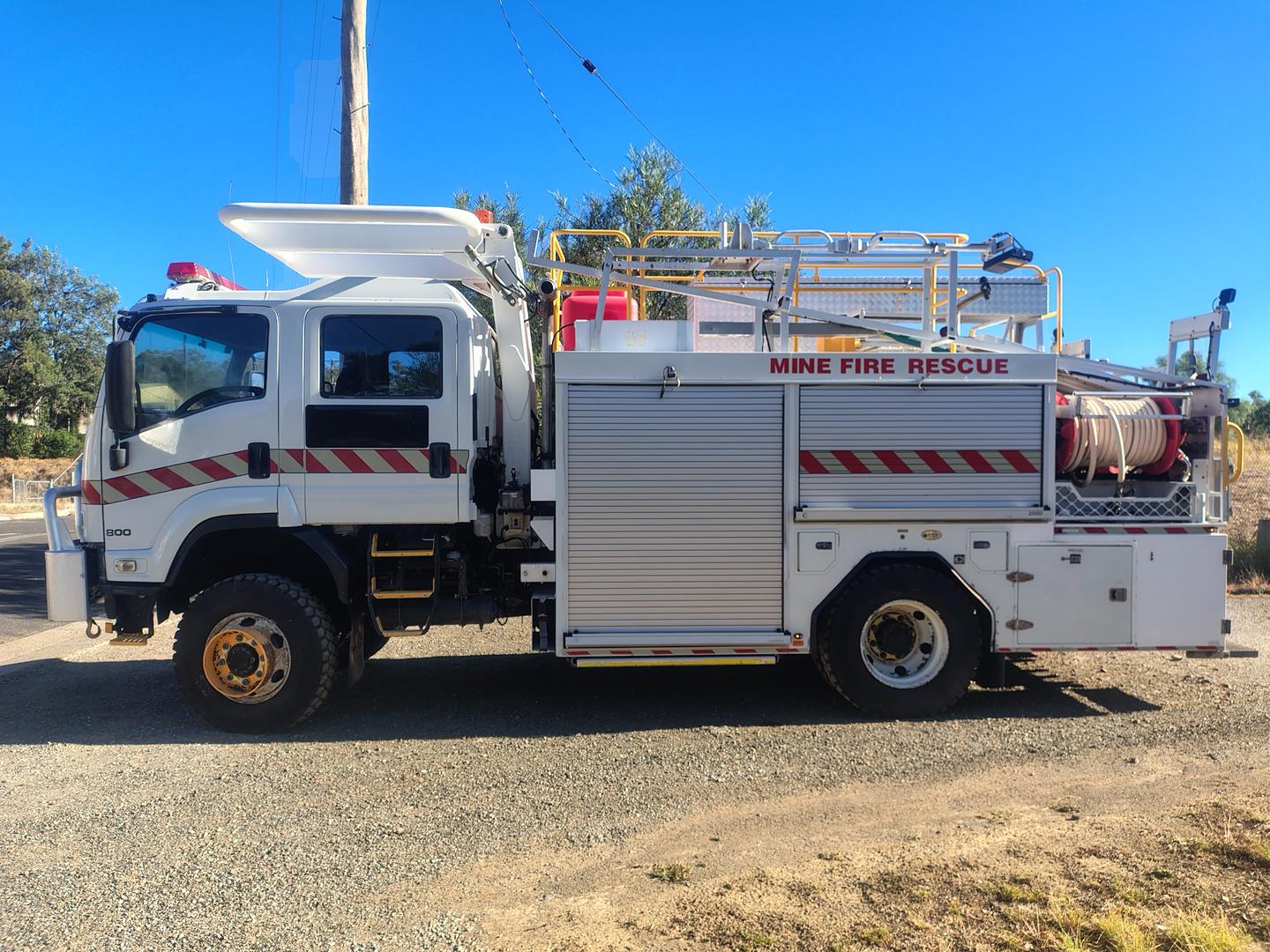 2010 ISUZU FTS 800 (4x4) AUTOMATIC CREW C/CHAS