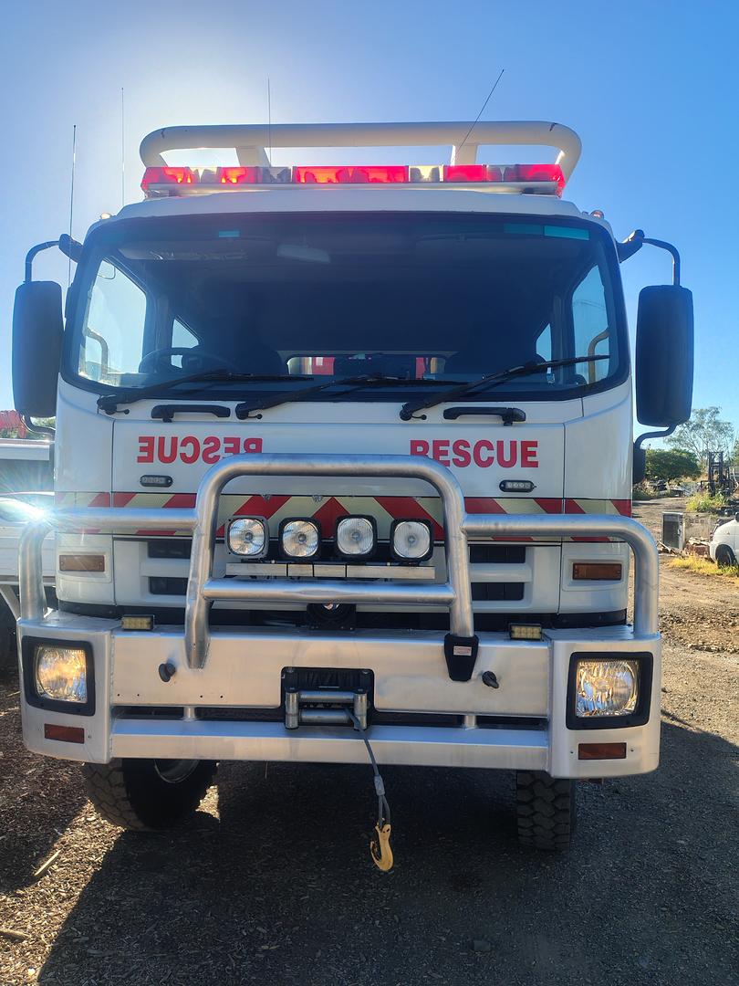 2010 ISUZU FTS 800 (4x4) AUTOMATIC CREW C/CHAS