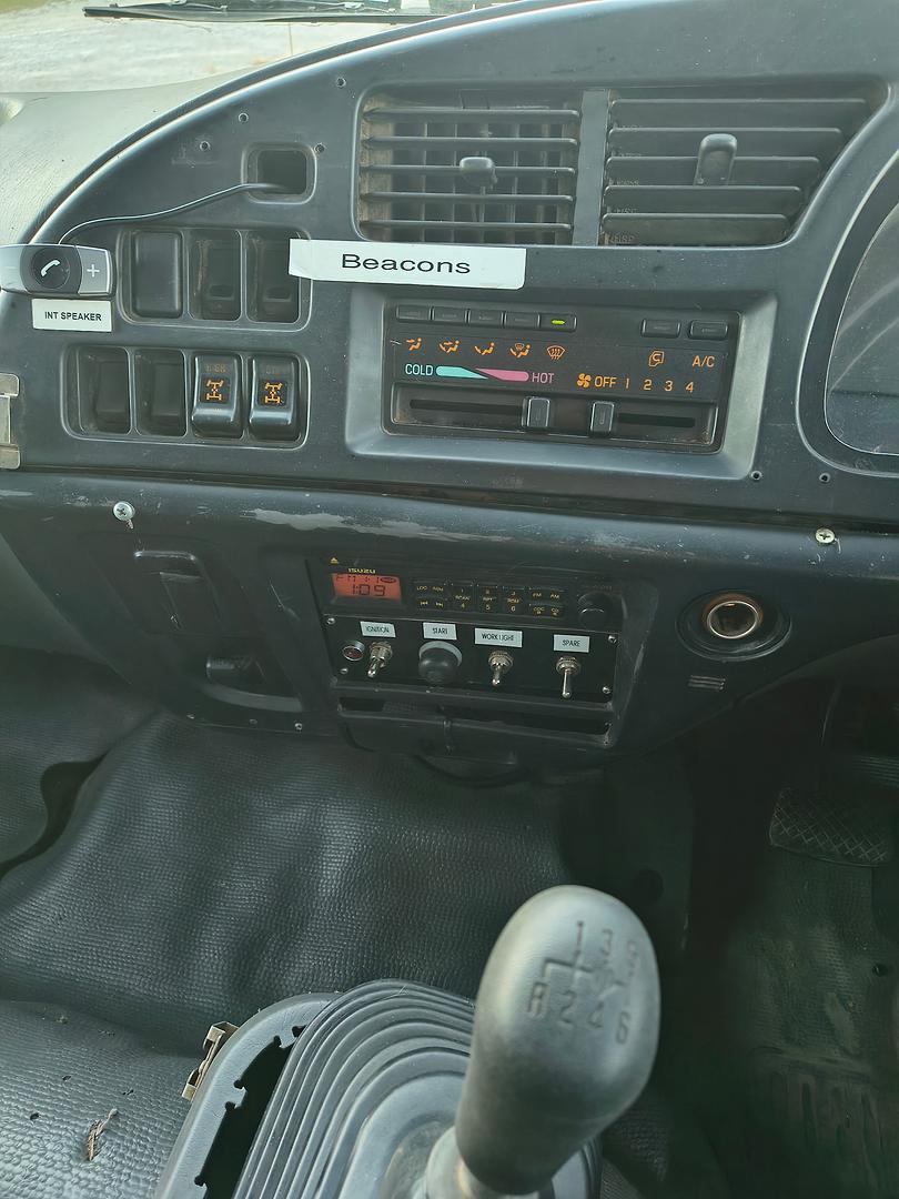 2006 ISUZU FSS F3 550 (4x4) 6 SP MANUAL CREW C/CHAS