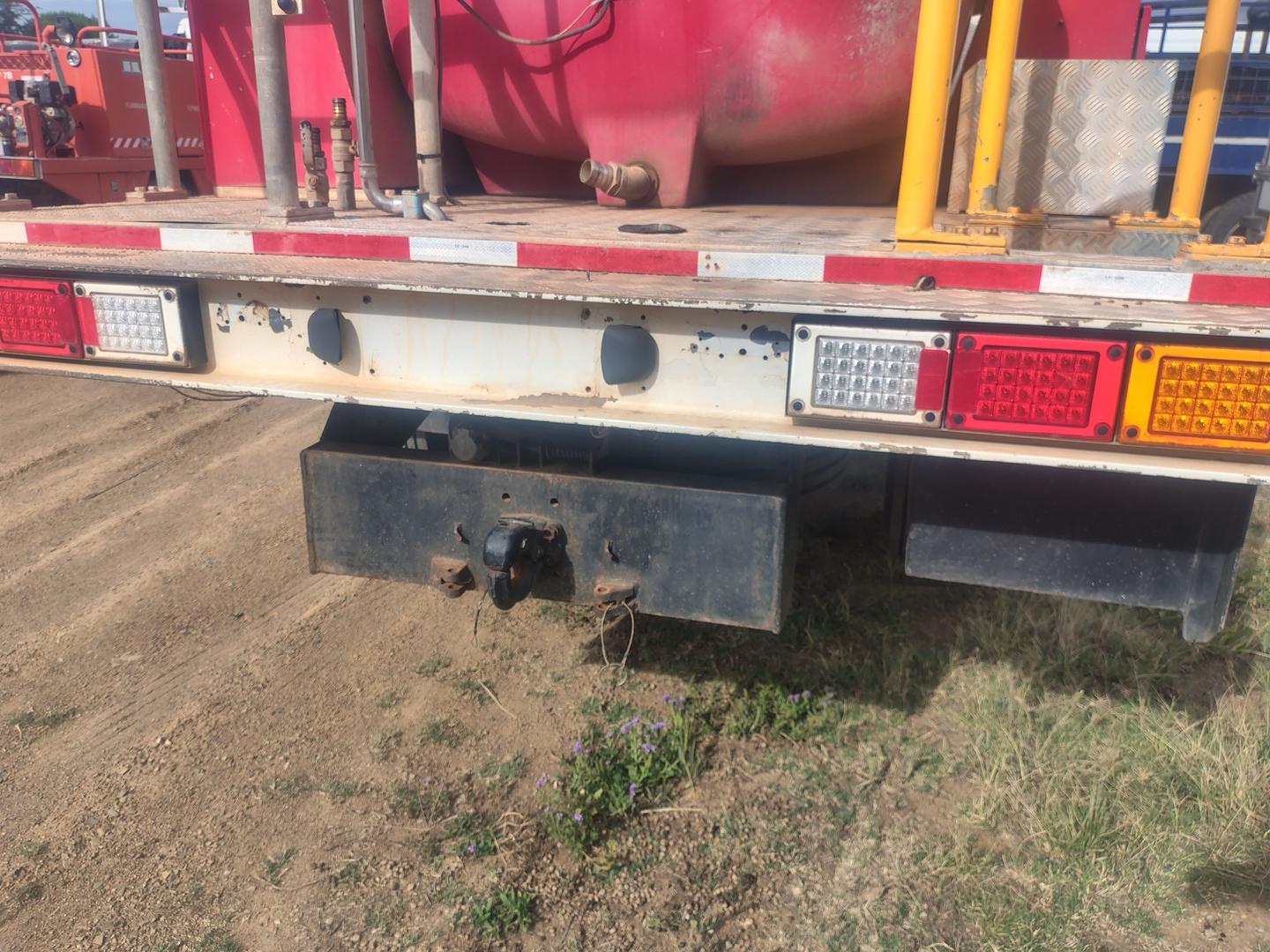 2006 ISUZU FSS F3 550 (4x4) 6 SP MANUAL CREW C/CHAS