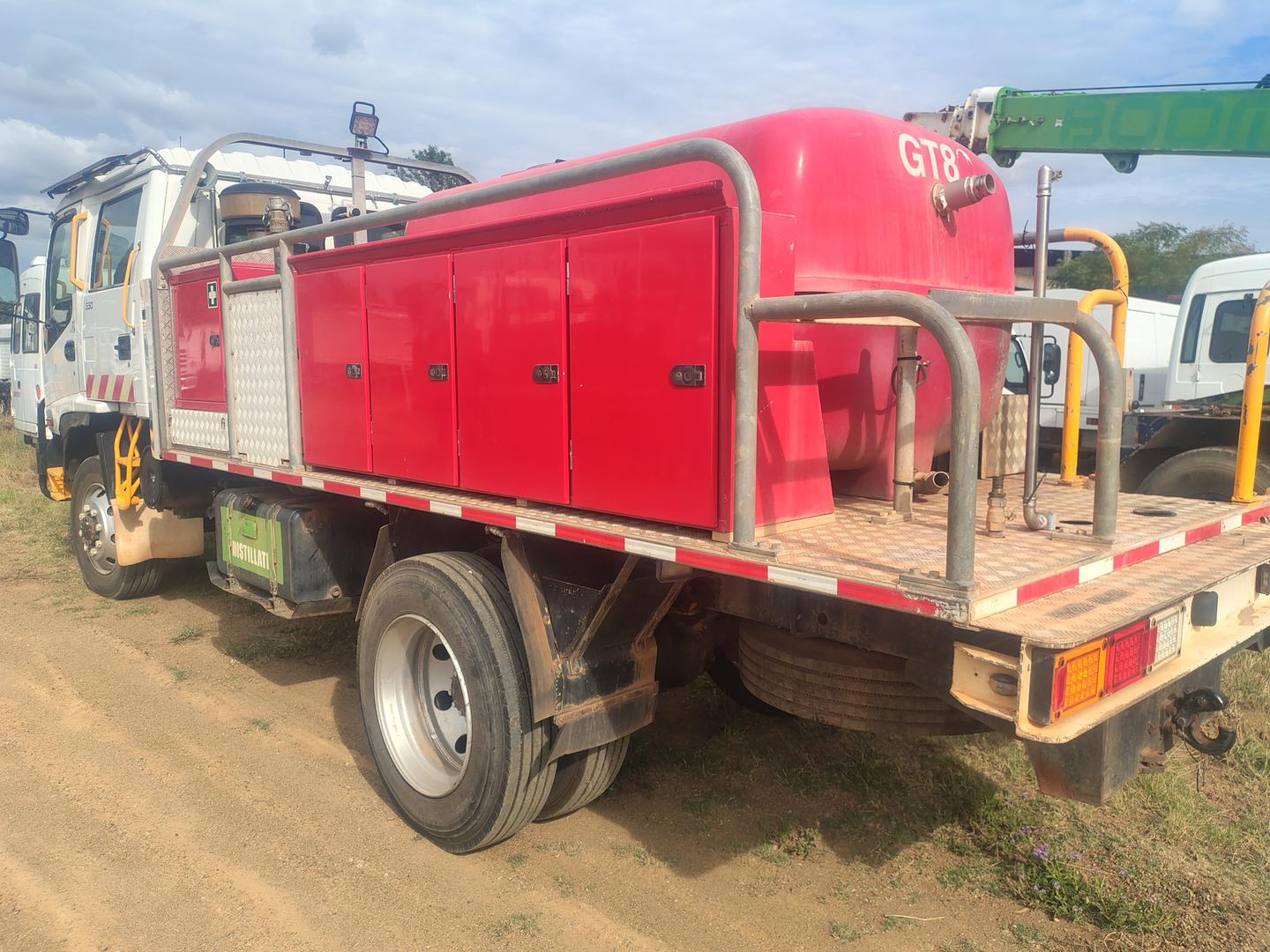 2006 ISUZU FSS F3 550 (4x4) 6 SP MANUAL CREW C/CHAS