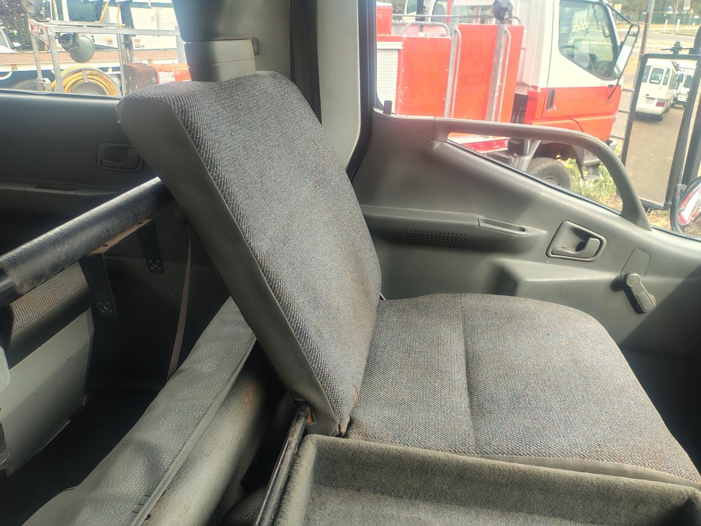 1999 MITSUBISHI CANTER EW6 MWB (4x4) FG637 5 SP MANUAL CREW C/CHAS