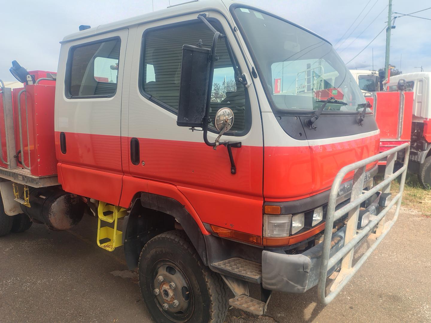 1999 MITSUBISHI CANTER EW6 MWB (4x4) FG637 5 SP MANUAL CREW C/CHAS
