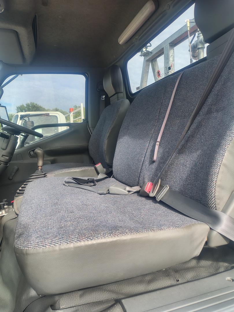 2007 MITSUBISHI FUSO CANTER 500/600 FG649 (4x4) MWB MANUAL FIRE TRUCK