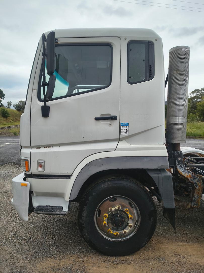 2007 MITSUBISHI FUSO FS FS 52J LWB 18 SP MANUAL C/CHAS