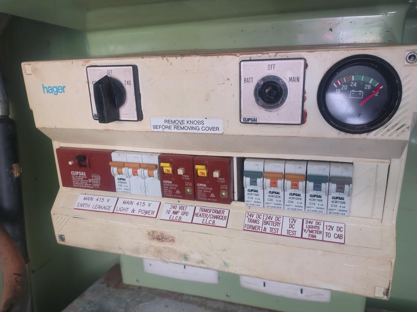 2000 MITSUBISHI CANTER 500/600 TRUCK