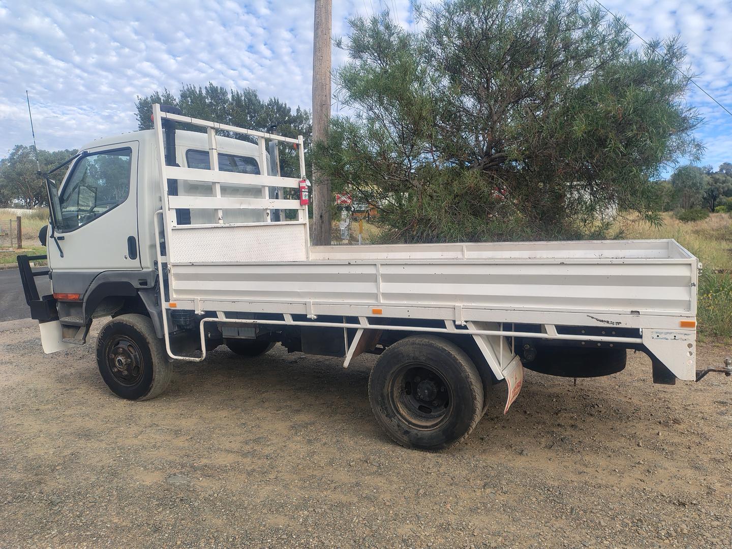 1996 MITSUBISHI CANTER W6 MWB (4x4) FG639 10 SP MANUAL C/CHAS