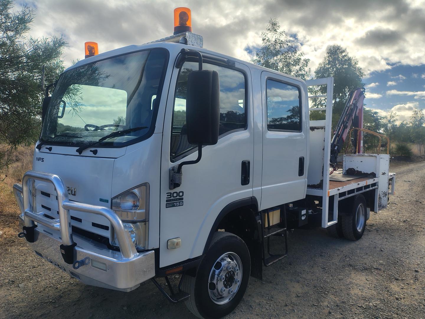 2012 ISUZU NPS NH 300 (4x4) CREW 6 SP MANUAL C/CHAS