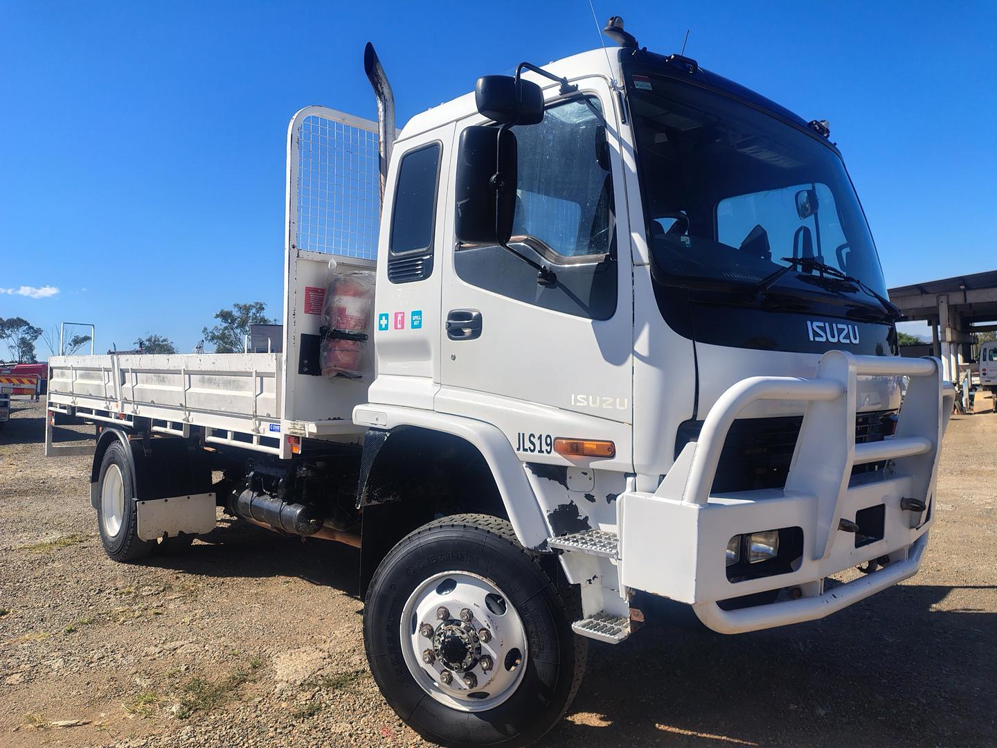 2007 ISUZU FTS FY 750 (4x4) 7 SP MANUAL + O/DRIVE C/CHAS
