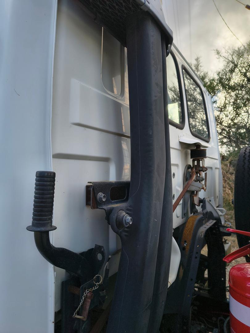 2007 ISUZU FRR F3 550 CREW 6 SP MANUAL C/CHAS