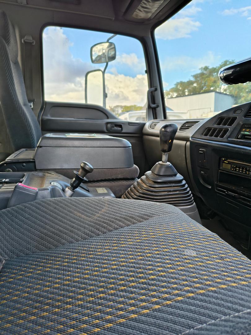 2007 ISUZU FRR F3 550 CREW 6 SP MANUAL C/CHAS