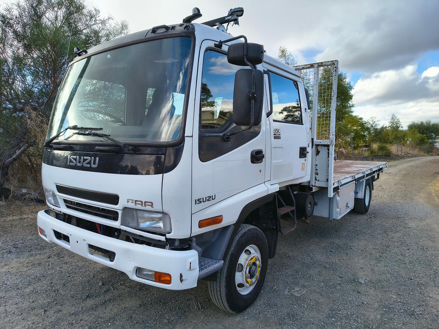 2007 ISUZU FRR F3 550 CREW 6 SP MANUAL C/CHAS