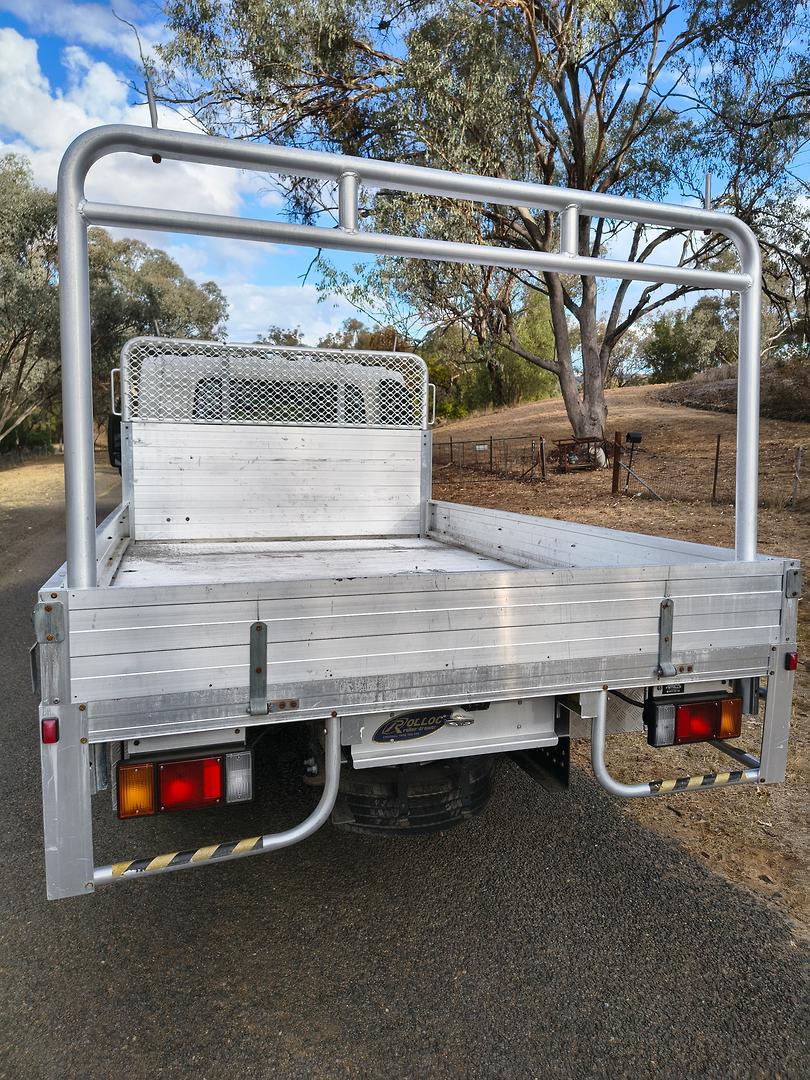 2017 ISUZU NNR N MY15 45-150 6 SP MANUAL CREW C/CHAS