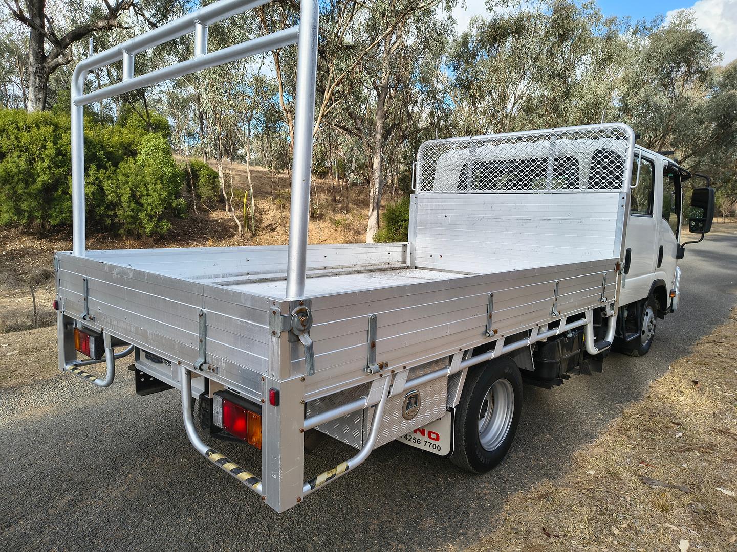 2017 ISUZU NNR N MY15 45-150 6 SP MANUAL CREW C/CHAS