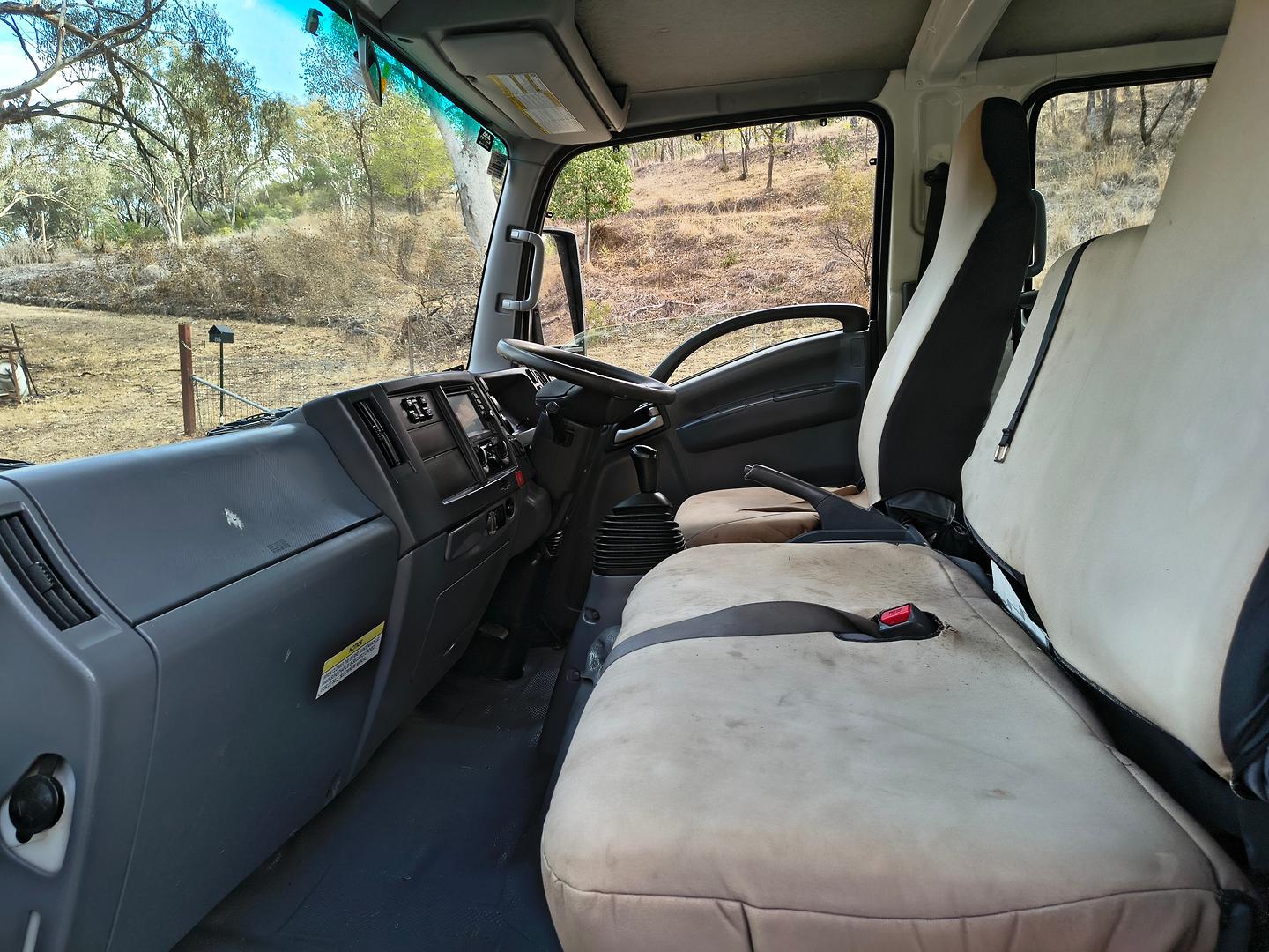2017 ISUZU NNR N MY15 45-150 6 SP MANUAL CREW C/CHAS