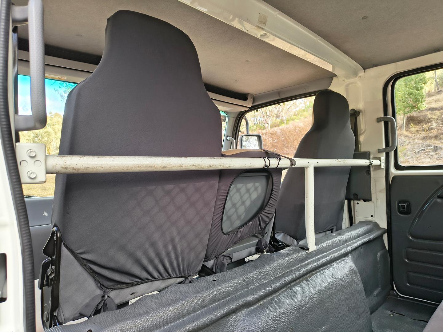 2017 ISUZU NNR N MY15 45-150 6 SP MANUAL CREW C/CHAS
