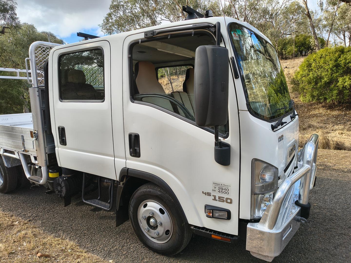 2017 ISUZU NNR N MY15 45-150 6 SP MANUAL CREW C/CHAS