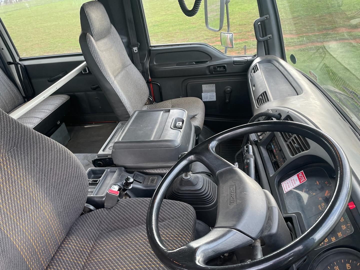 1999 ISUZU FTS 750 (4x4) 6 SP MANUAL CREW C/CHAS