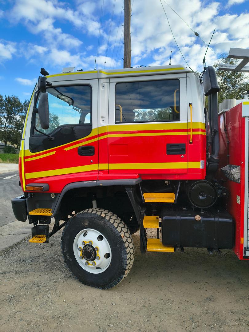2006 ISUZU FTS 750 (4x4) 6 SP MANUAL CREW C/CHAS