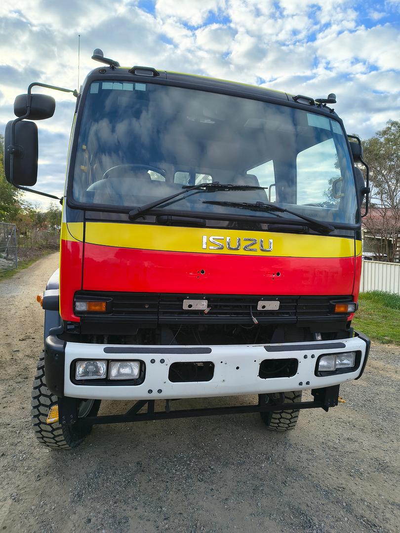 2006 ISUZU FTS 750 (4x4) 6 SP MANUAL CREW C/CHAS