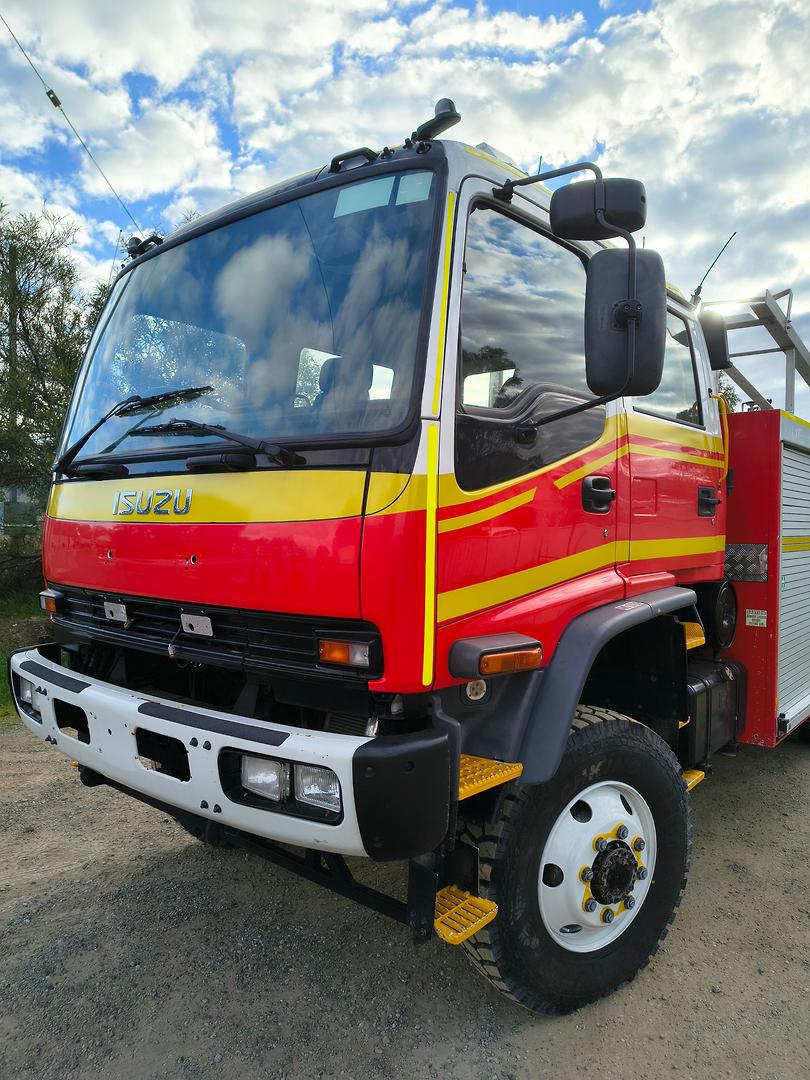 2006 ISUZU FTS 750 (4x4) 6 SP MANUAL CREW C/CHAS