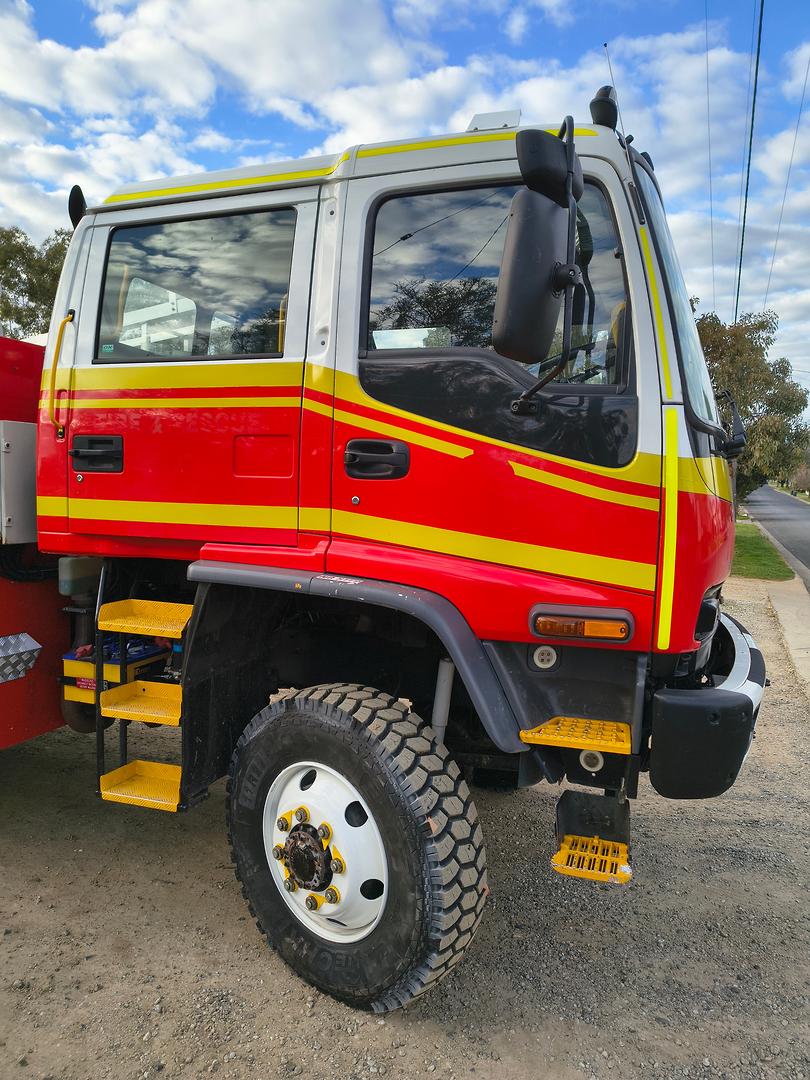 2006 ISUZU FTS 750 (4x4) 6 SP MANUAL CREW C/CHAS