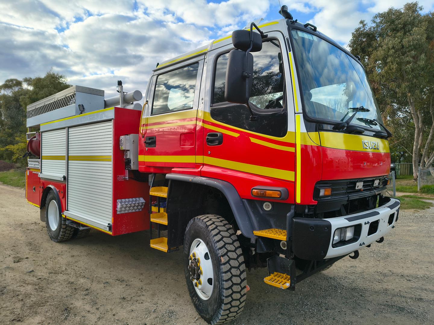 2006 ISUZU FTS 750 (4x4) 6 SP MANUAL CREW C/CHAS