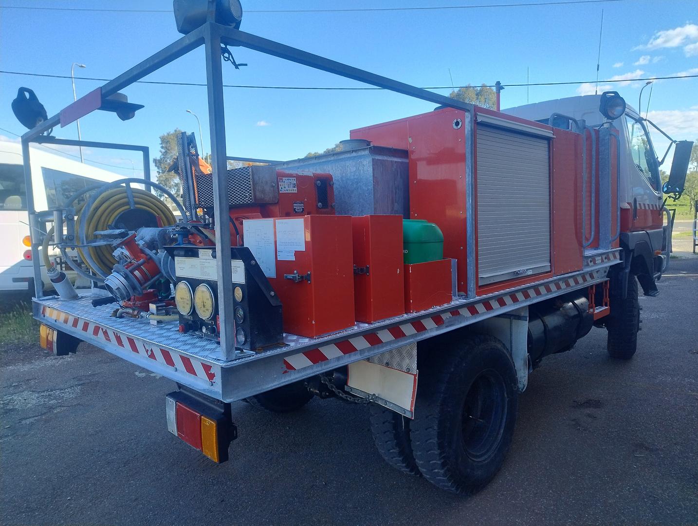 1996 MITSUBISHI FUSO TRUCK