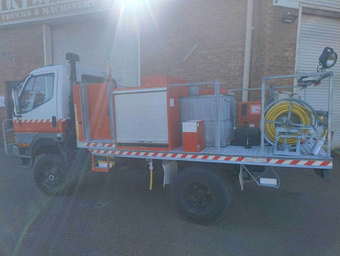 1996 MITSUBISHI FUSO TRUCK