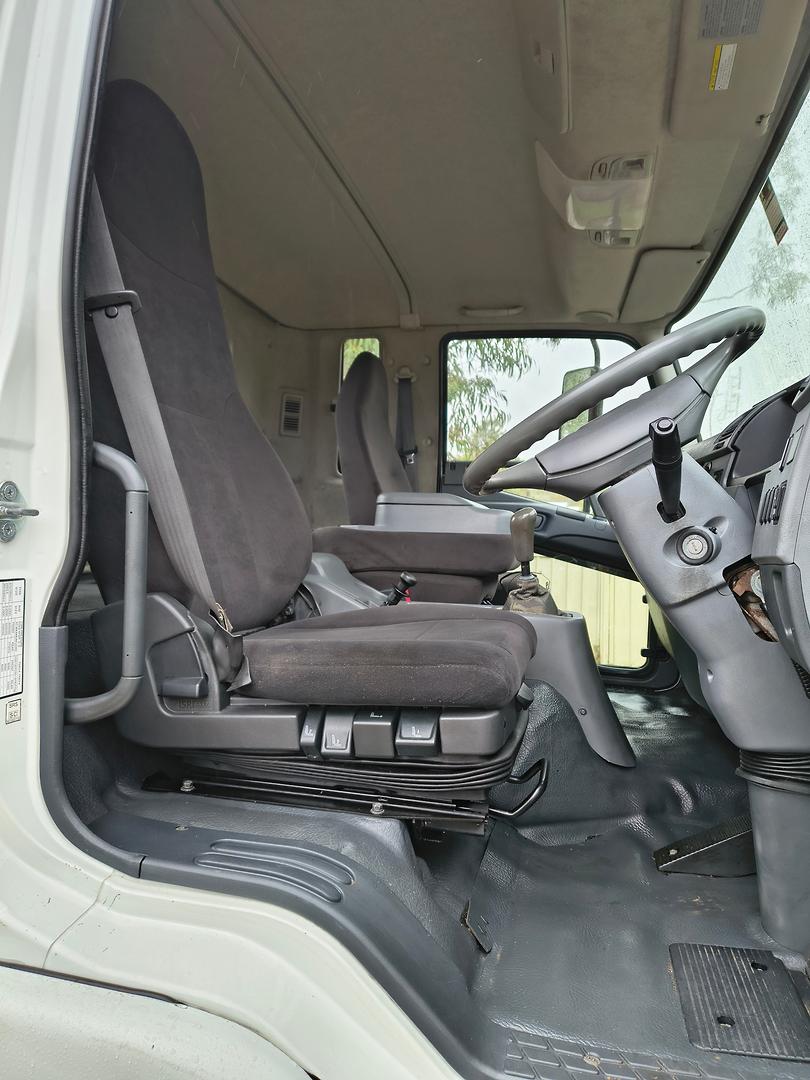 2016 MITSUBISHI FUSO FIGHTER FM65F 1627 XLWB 6 SP MANUAL C/CHAS