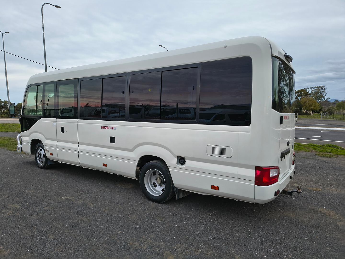2018 TOYOTA COASTER XZB70R MY17 DELUXE (LWB) 4 SP AUTOMATIC BUS