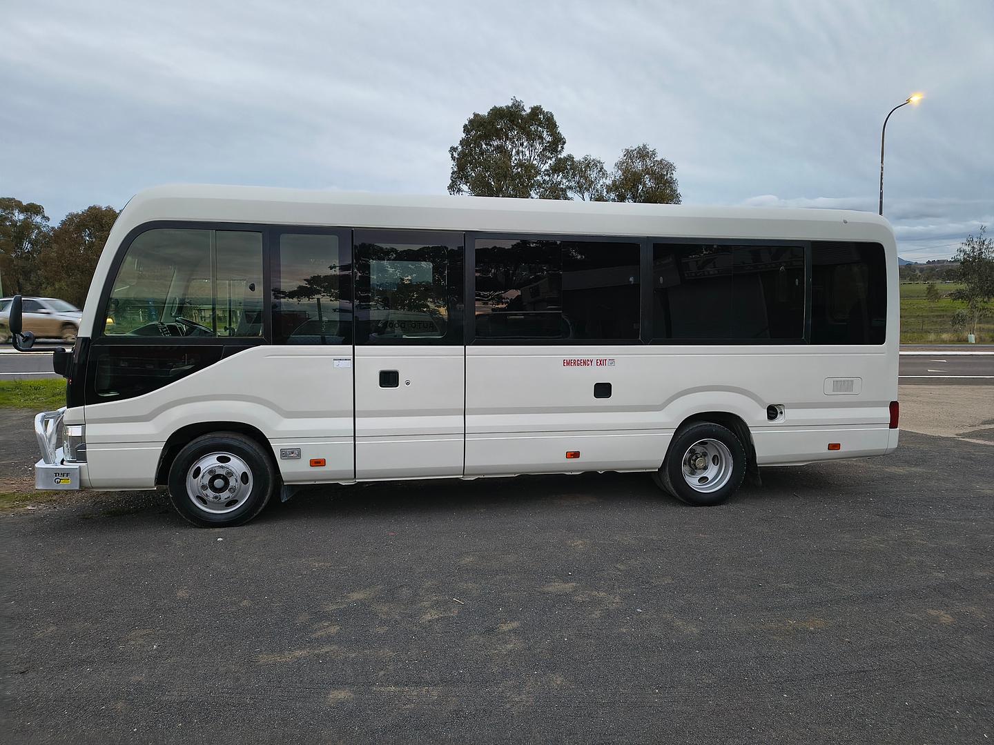 2018 TOYOTA COASTER XZB70R MY17 DELUXE (LWB) 4 SP AUTOMATIC BUS
