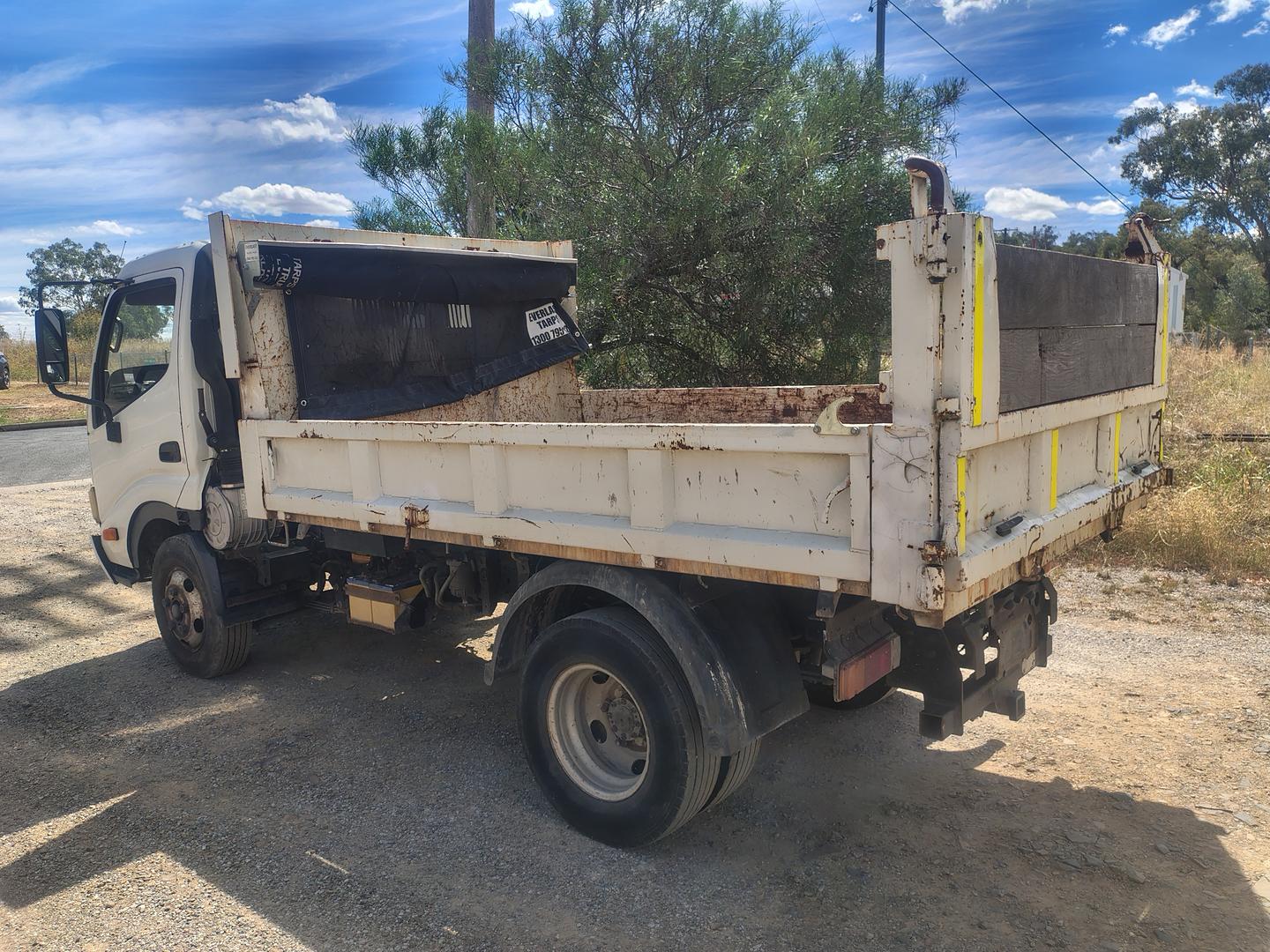 2008 HINO 300 XZU307R 414 5 SP MANUAL C/CHAS