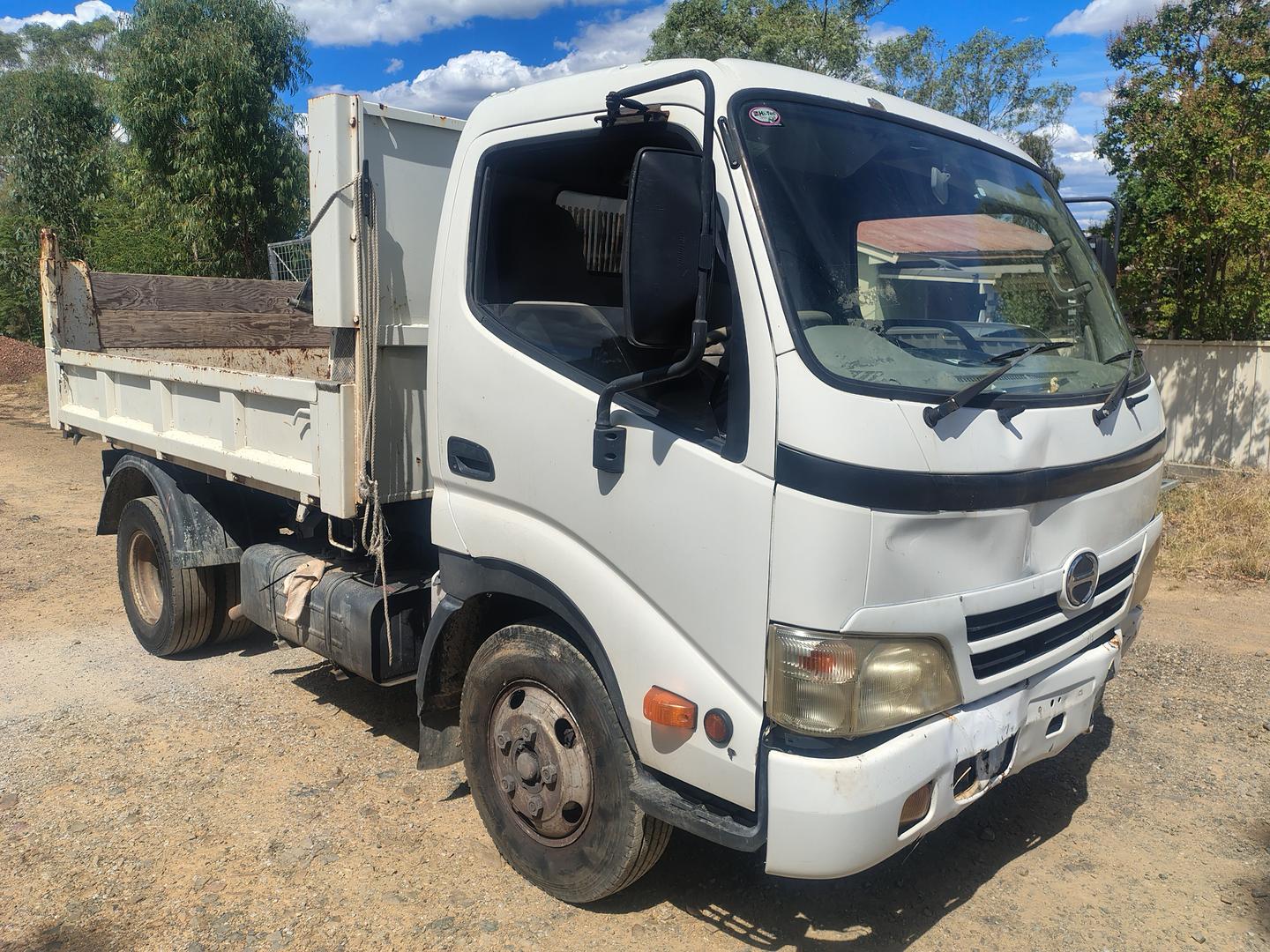 2008 HINO 300 XZU307R 414 5 SP MANUAL C/CHAS
