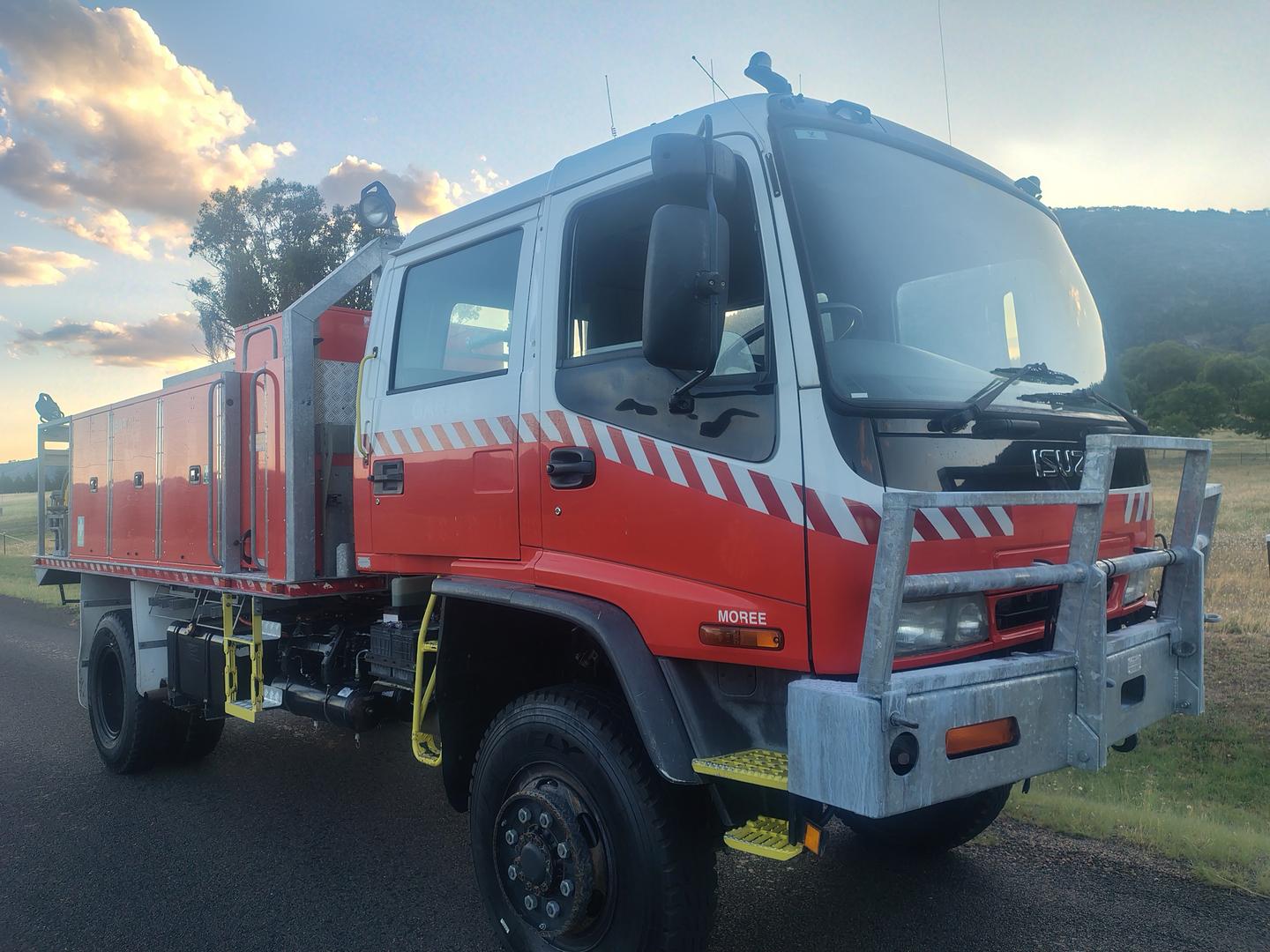 2001 ISUZU FTS FY 750 (4x4) 7 SP MANUAL + O/DRIVE CREW C/CHAS