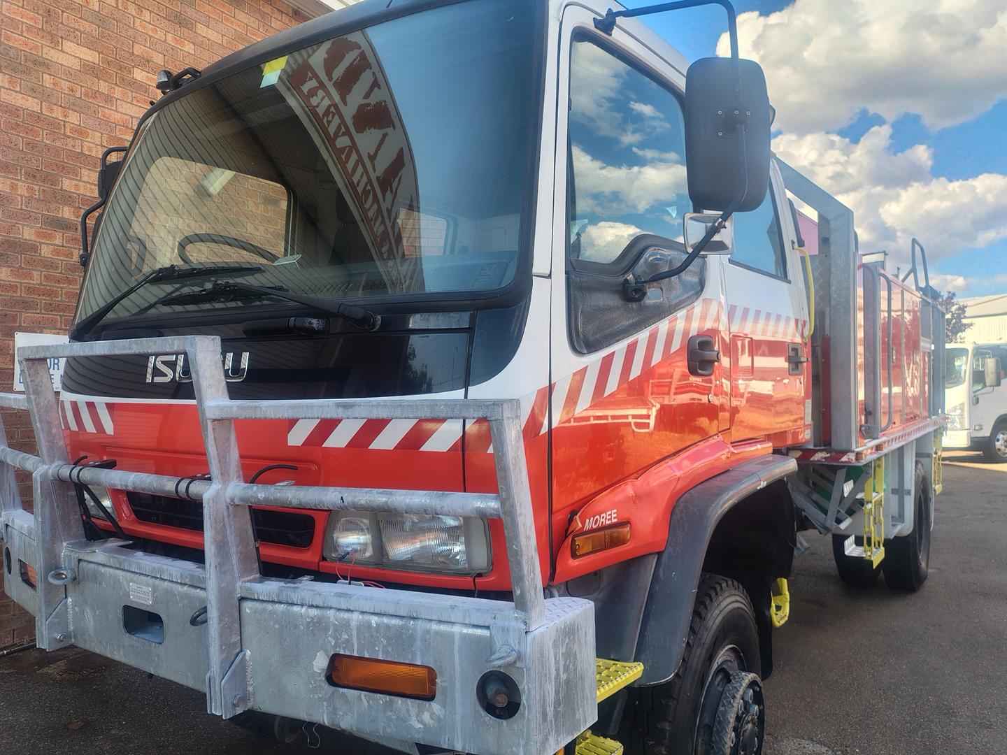 2001 ISUZU FTS FY 750 (4x4) 7 SP MANUAL + O/DRIVE CREW C/CHAS