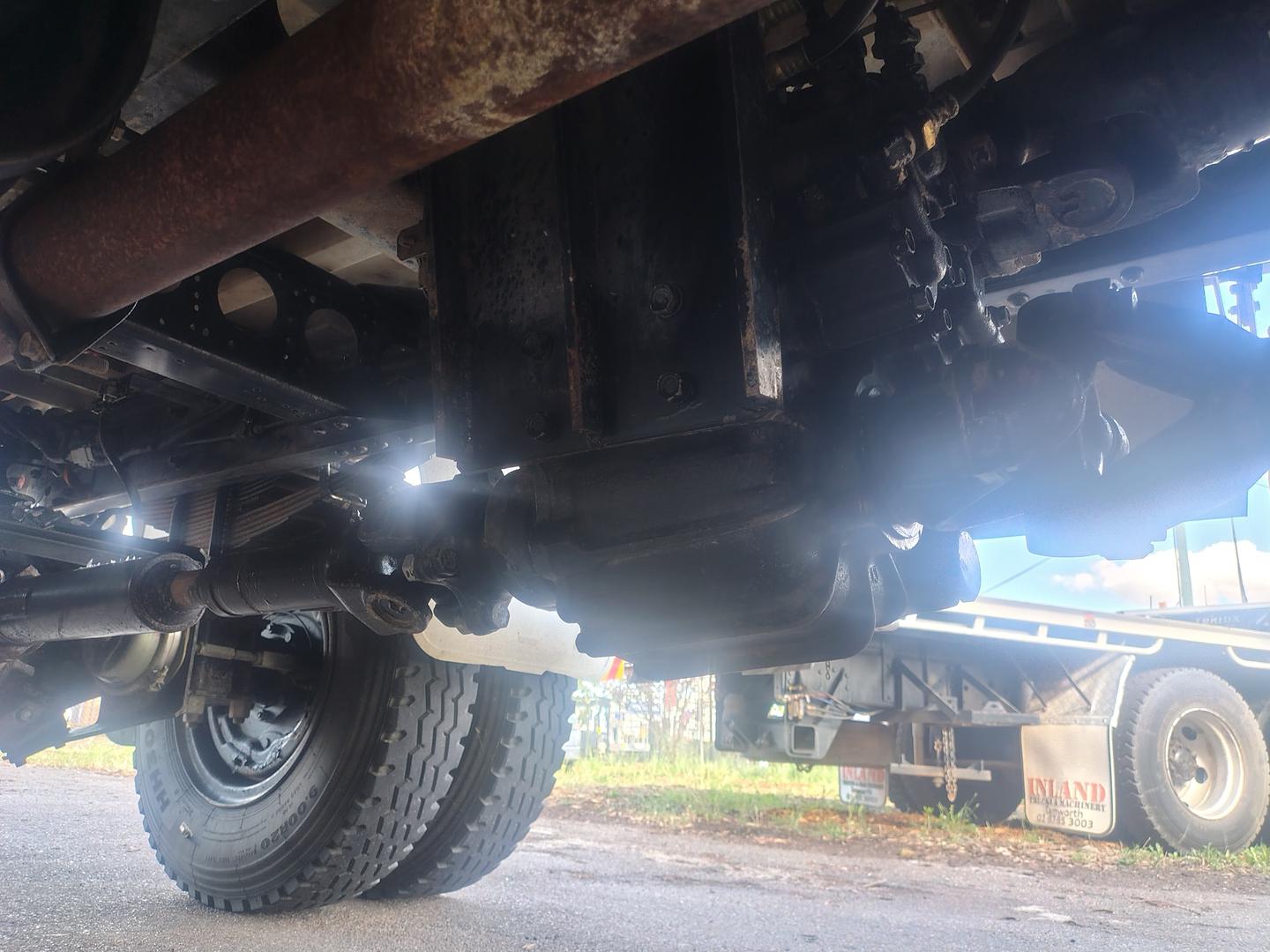 2001 ISUZU FTS FY 750 (4x4) 7 SP MANUAL + O/DRIVE CREW C/CHAS