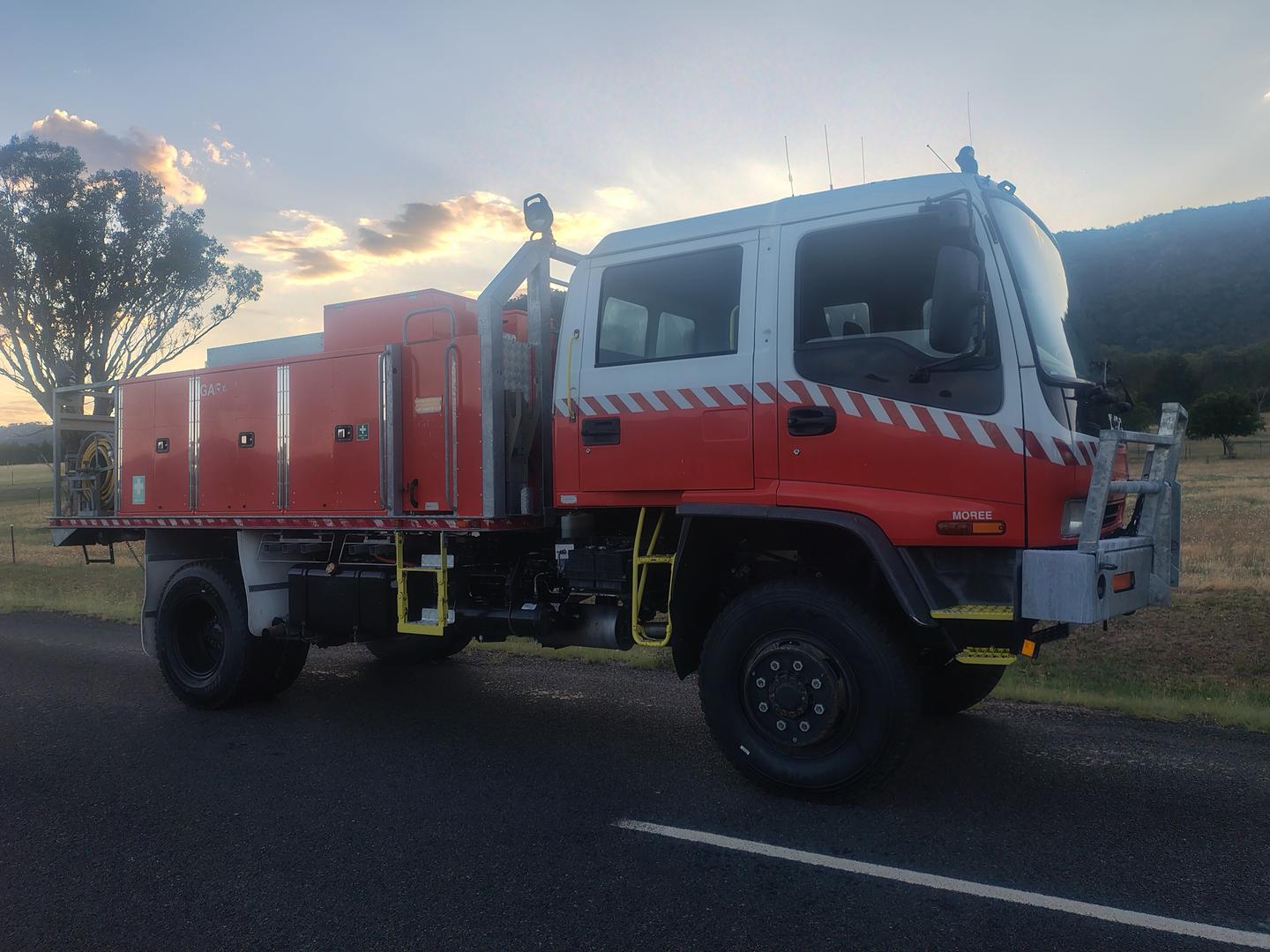 2001 ISUZU FTS FY 750 (4x4) 7 SP MANUAL + O/DRIVE CREW C/CHAS