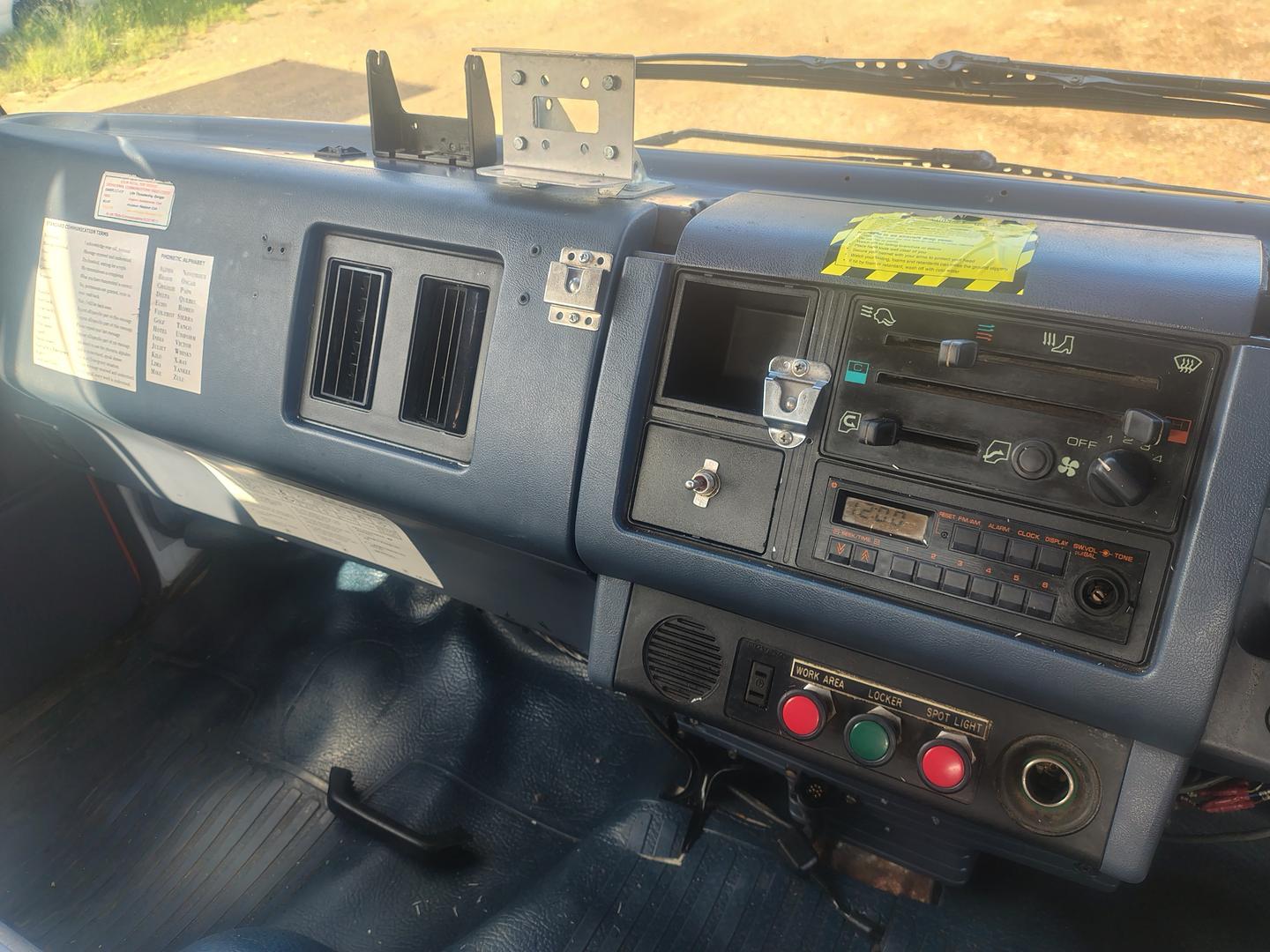1995 ISUZU FTS 700 FIRE TRUCK