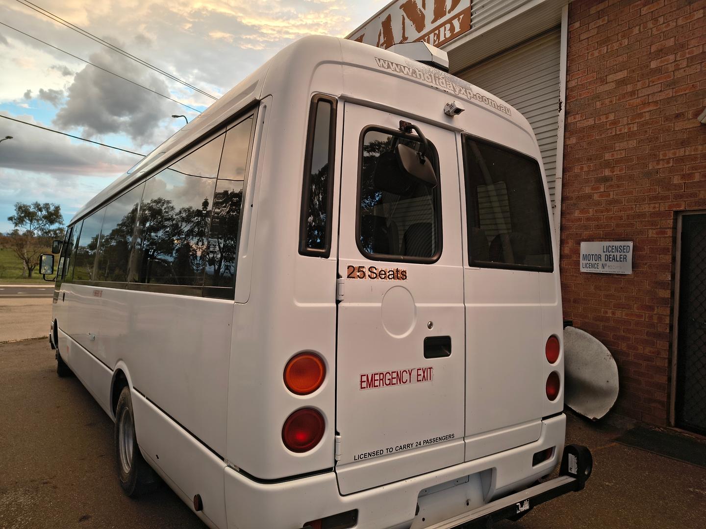 2014 MITSUBISHI FUSO ROSA BE64D DELUXE 6 SP MANUAL BUS