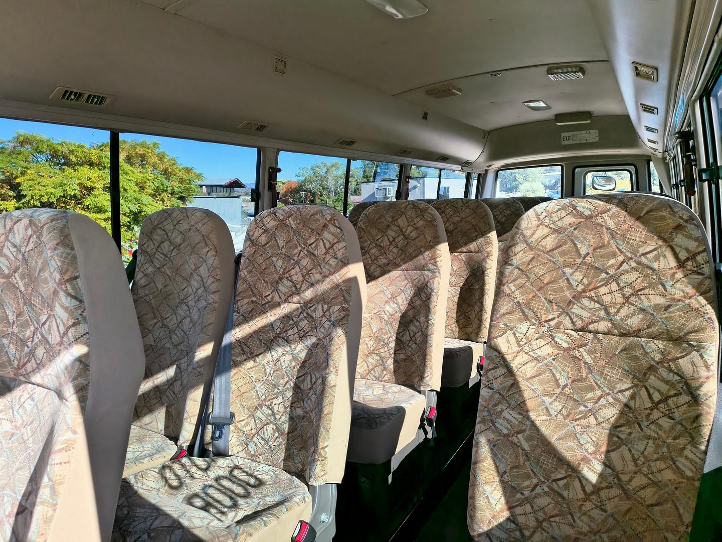 2004 MITSUBISHI ROSA BE 649 BASE 6 SP MANUAL BUS
