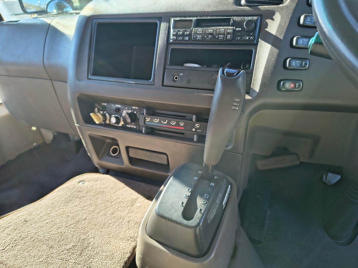 2004 MITSUBISHI ROSA BE 649 BASE 6 SP MANUAL BUS