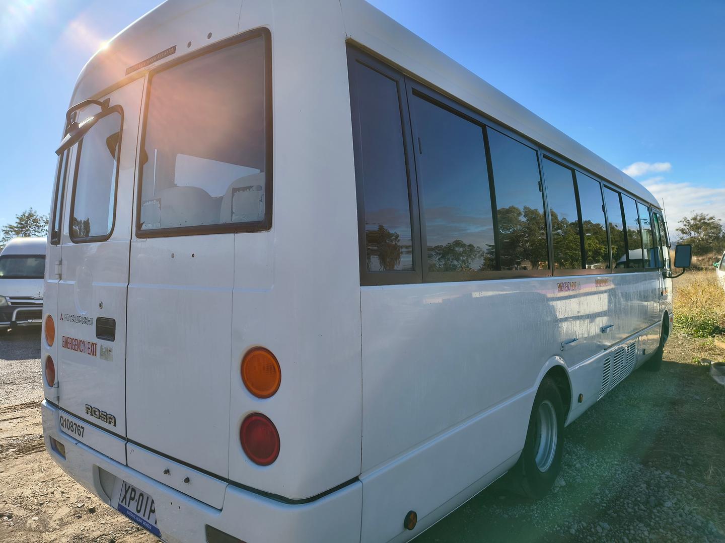 2004 MITSUBISHI ROSA BE 649 BASE 6 SP MANUAL BUS