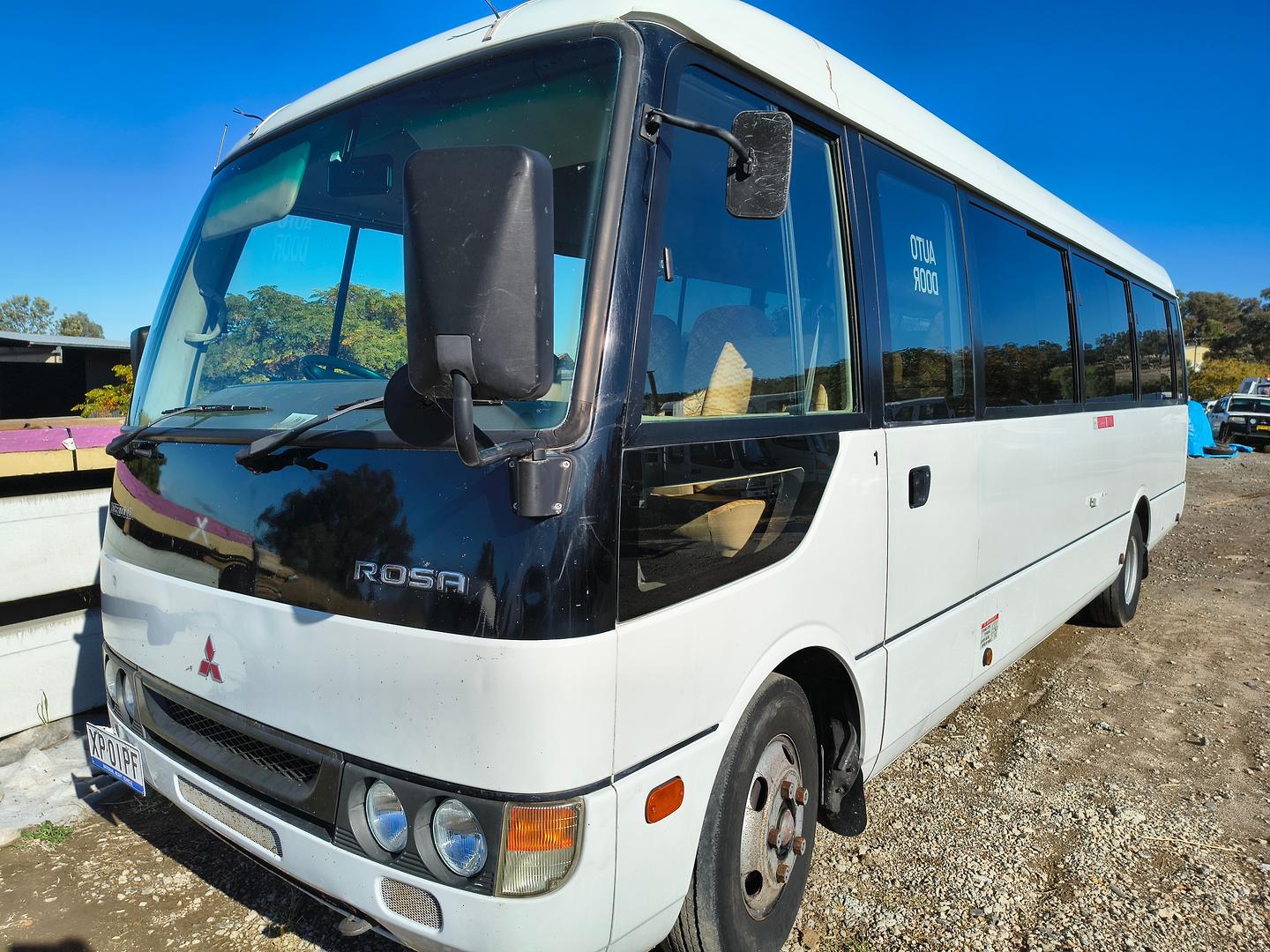2004 MITSUBISHI ROSA BE 649 BASE 6 SP MANUAL BUS